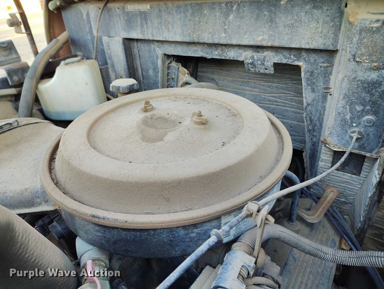 image for item DT0905 1996 GMC B7 school bus