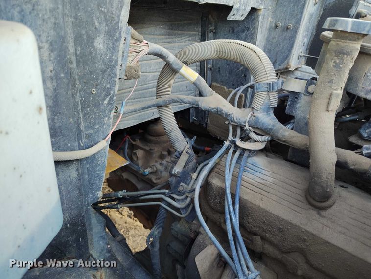 image for item DT0905 1996 GMC B7 school bus