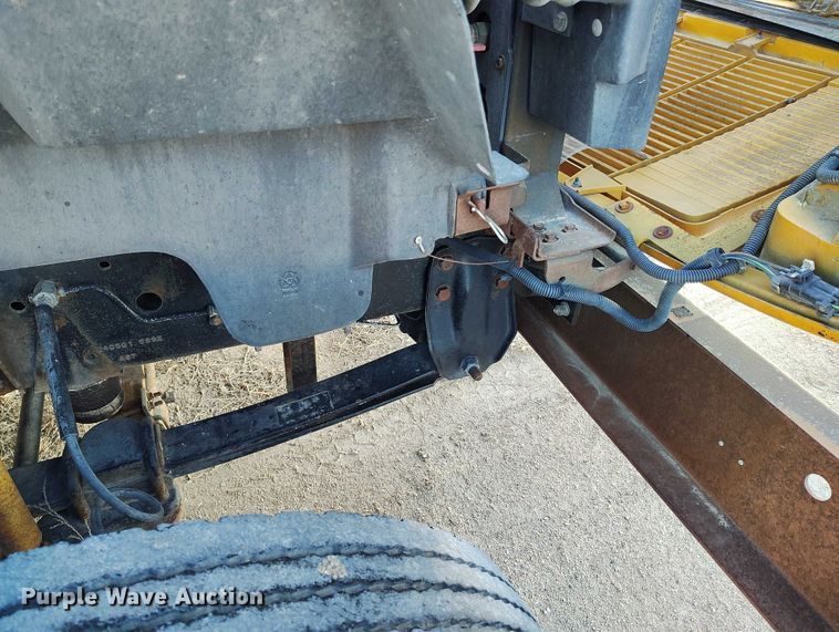 image for item DT0905 1996 GMC B7 school bus