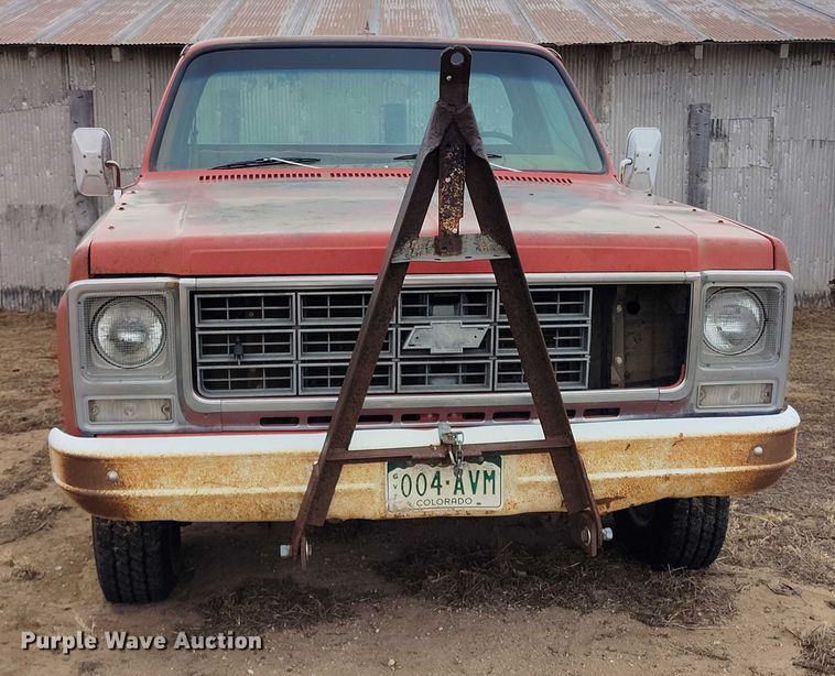 image for item DT0906 1979 Chevrolet Custom Deluxe K10 pickup truck