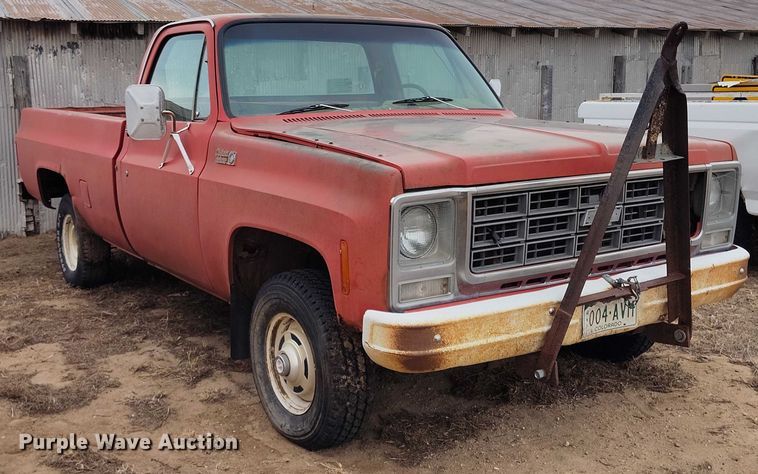 image for item DT0906 1979 Chevrolet Custom Deluxe K10 pickup truck