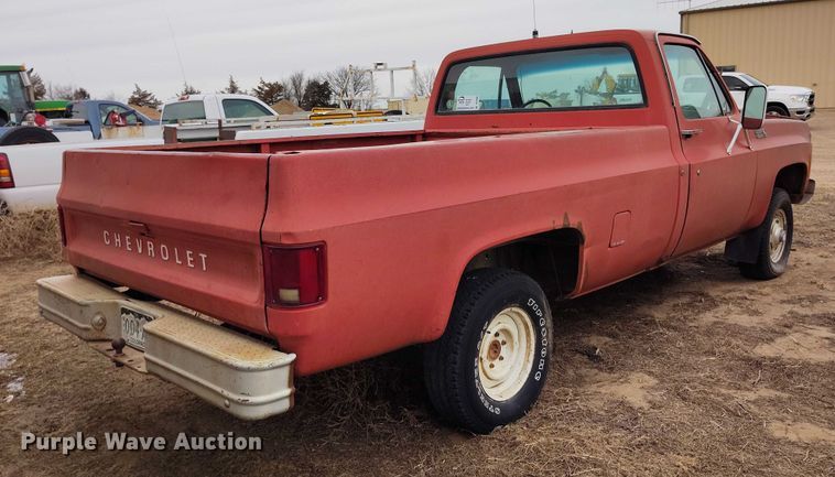 image for item DT0906 1979 Chevrolet Custom Deluxe K10 pickup truck