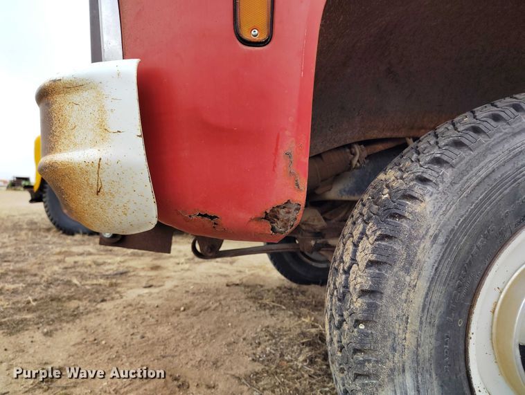 image for item DT0906 1979 Chevrolet Custom Deluxe K10 pickup truck