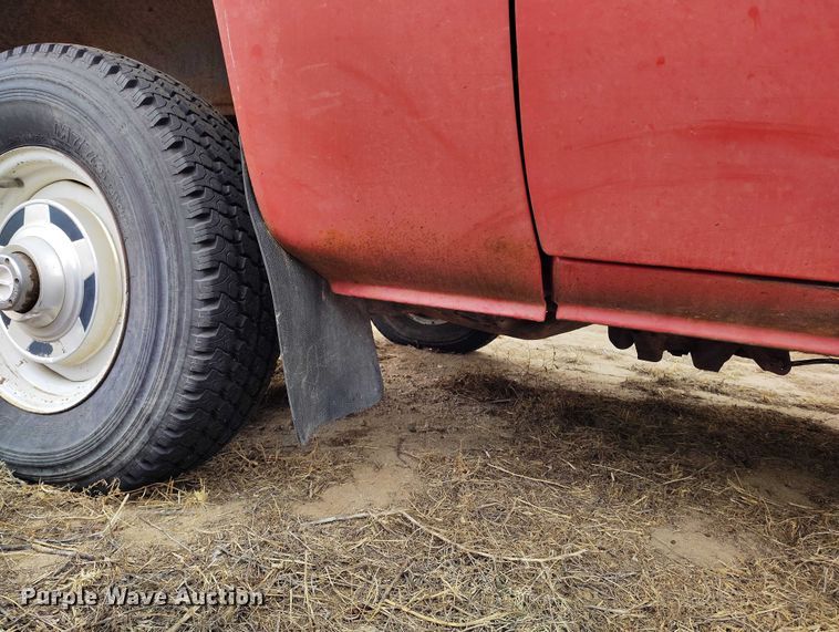 image for item DT0906 1979 Chevrolet Custom Deluxe K10 pickup truck