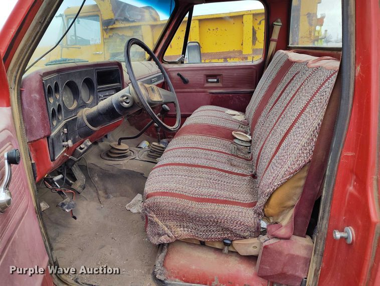 image for item DT0906 1979 Chevrolet Custom Deluxe K10 pickup truck