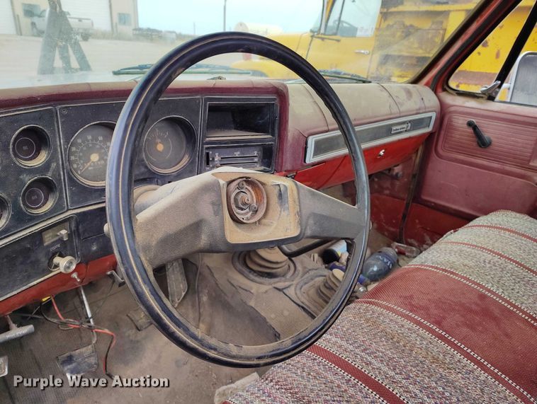 image for item DT0906 1979 Chevrolet Custom Deluxe K10 pickup truck