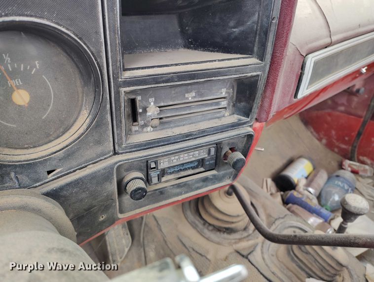 image for item DT0906 1979 Chevrolet Custom Deluxe K10 pickup truck