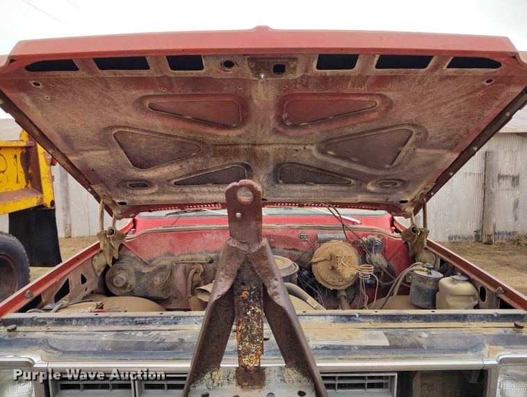 image for item DT0906 1979 Chevrolet Custom Deluxe K10 pickup truck