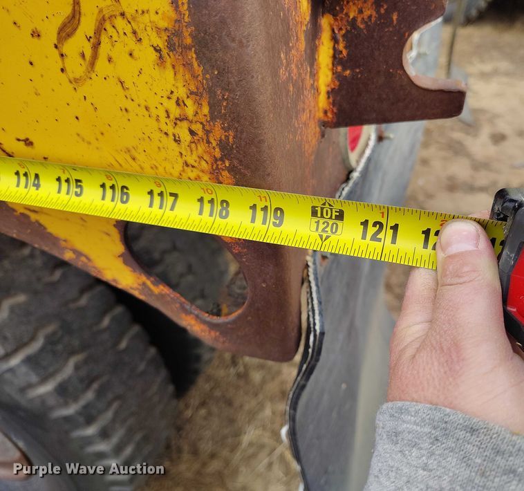 image for item DT0907 1973 International LoadStar 1600 dump truck