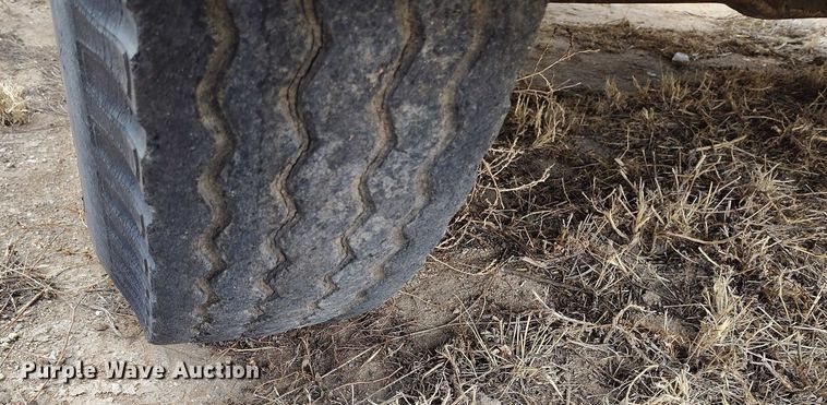 image for item DT0907 1973 International LoadStar 1600 dump truck