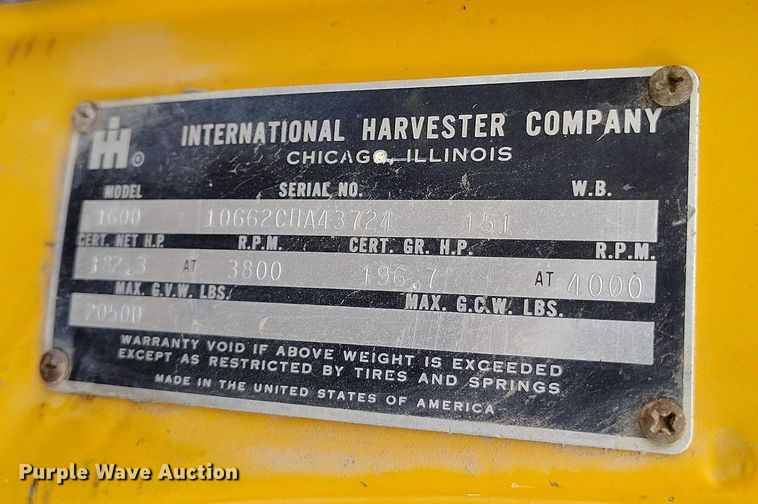 image for item DT0907 1973 International LoadStar 1600 dump truck