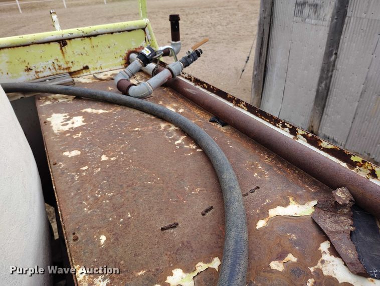 image for item DT0908 1964 Chevrolet C60 pumper fire truck