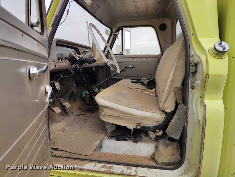 image for item DT0908 1964 Chevrolet C60 pumper fire truck