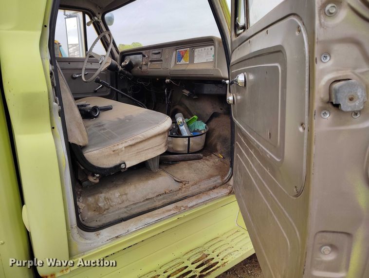 image for item DT0908 1964 Chevrolet C60 pumper fire truck