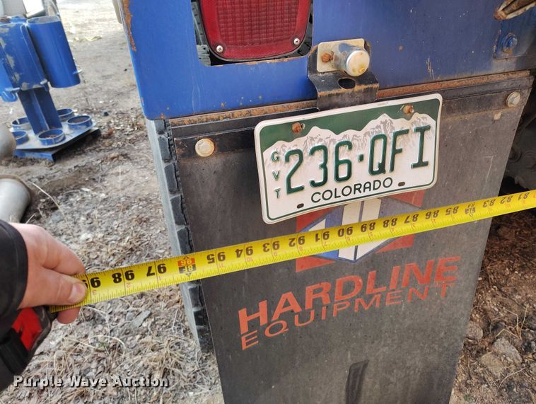 image for item DT0922 2005 Sterling L7500 hydrovac truck