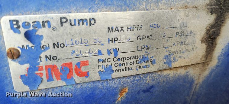 image for item DT0922 2005 Sterling L7500 hydrovac truck