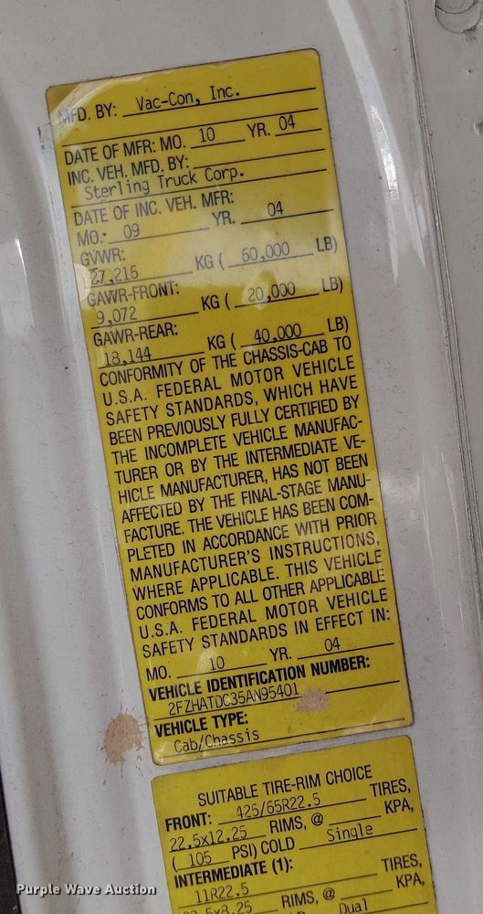 image for item DT0922 2005 Sterling L7500 hydrovac truck