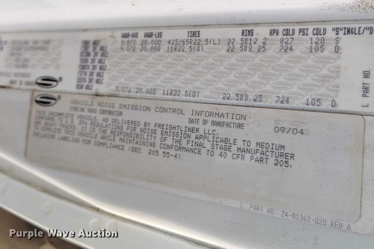 image for item DT0922 2005 Sterling L7500 hydrovac truck