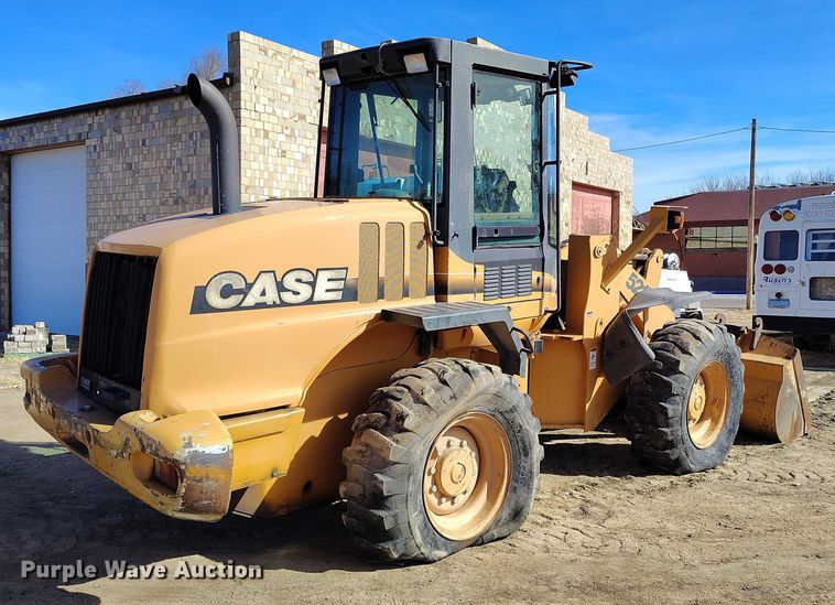image for item DT0924 2002 Case 521D wheel loader