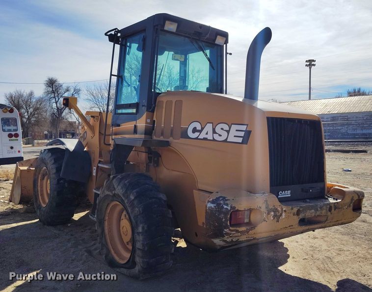 image for item DT0924 2002 Case 521D wheel loader