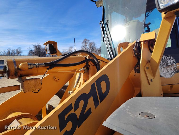 image for item DT0924 2002 Case 521D wheel loader