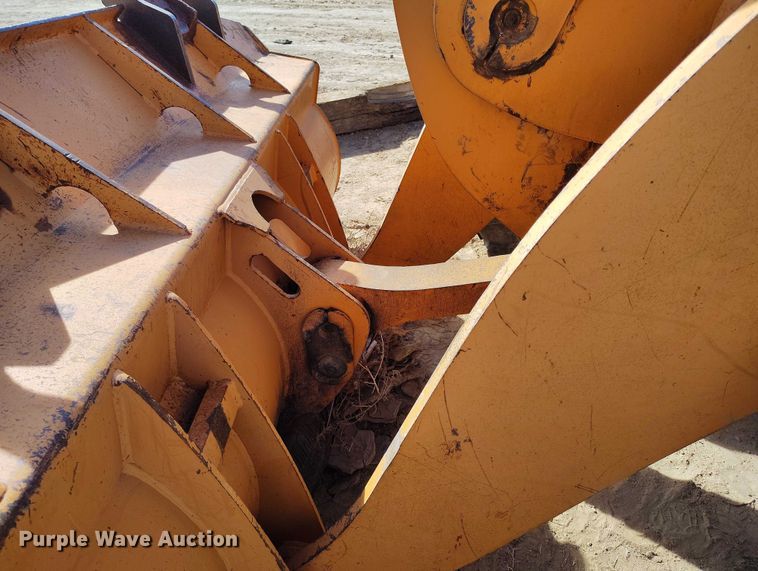 image for item DT0924 2002 Case 521D wheel loader