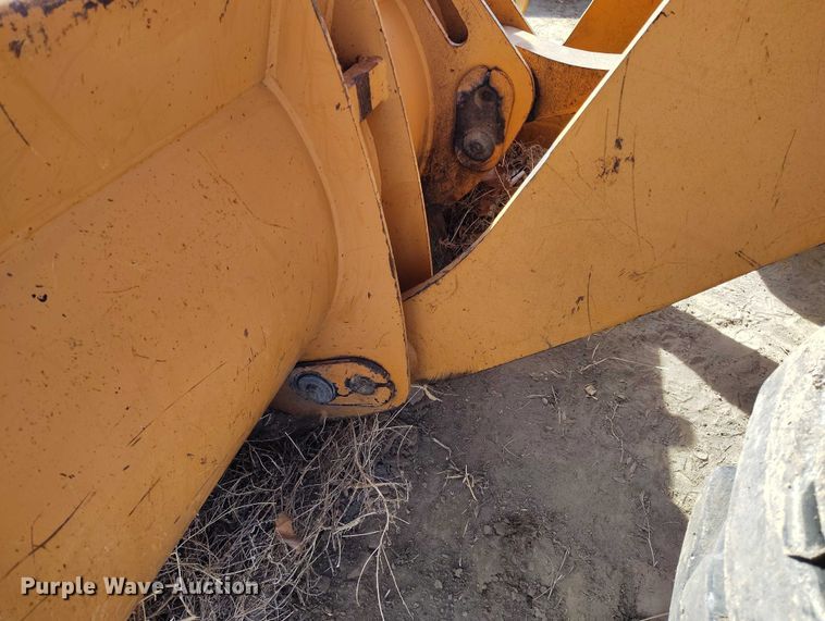 image for item DT0924 2002 Case 521D wheel loader