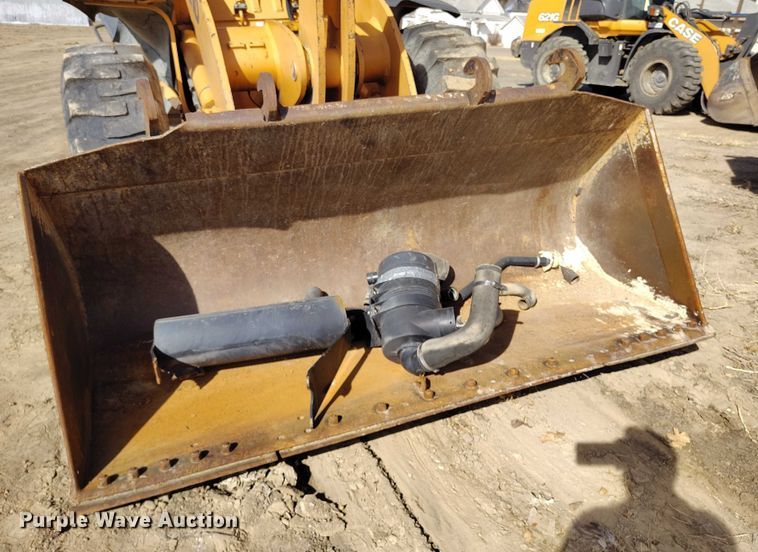 image for item DT0924 2002 Case 521D wheel loader