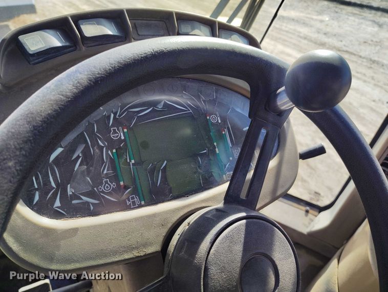 image for item DT0924 2002 Case 521D wheel loader