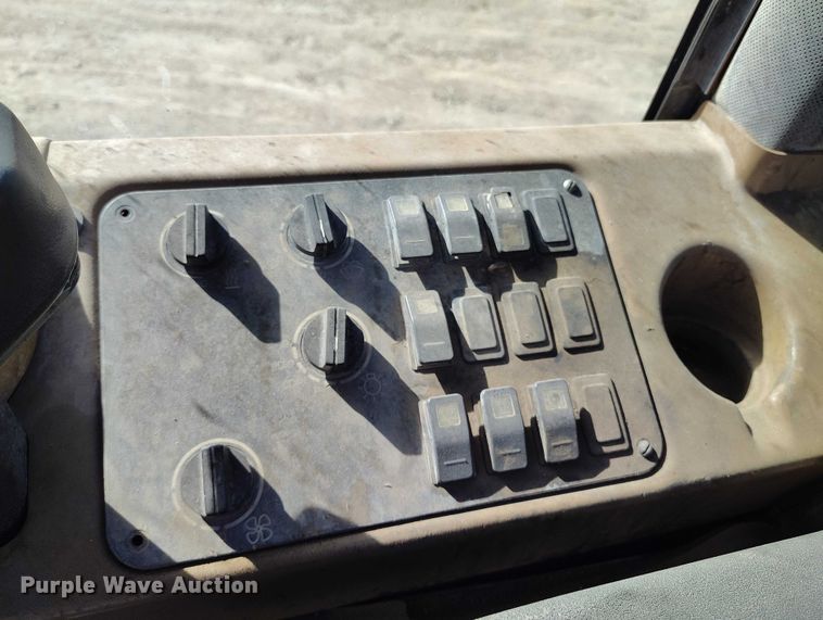 image for item DT0924 2002 Case 521D wheel loader