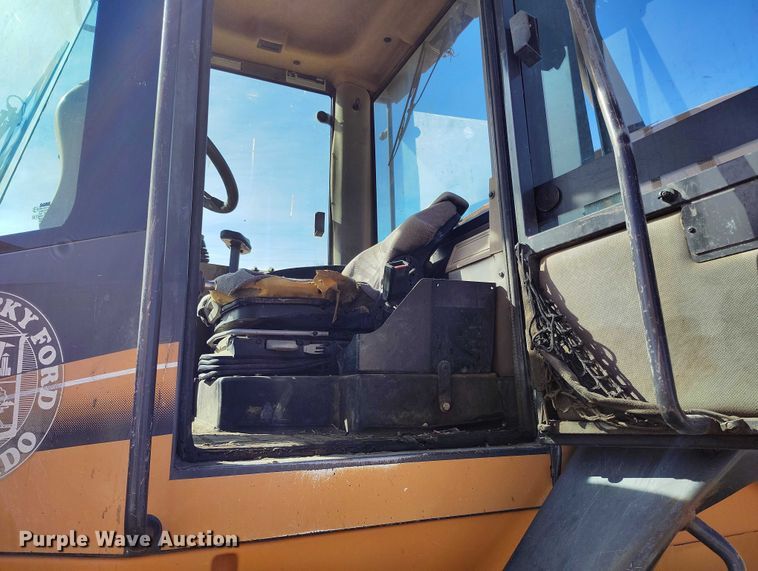 image for item DT0924 2002 Case 521D wheel loader