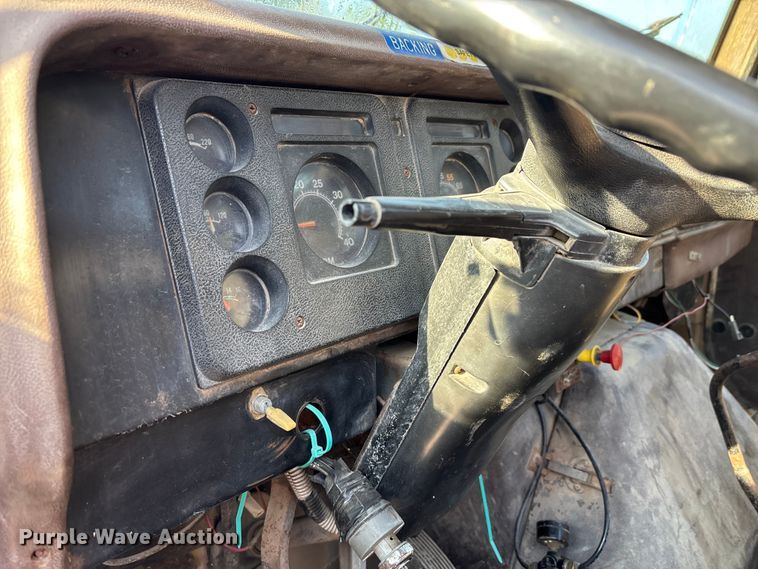 image for item DT4971 1984 International 1954 Flat Bed Truck