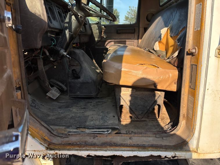 image for item DT4971 1984 International 1954 Flat Bed Truck