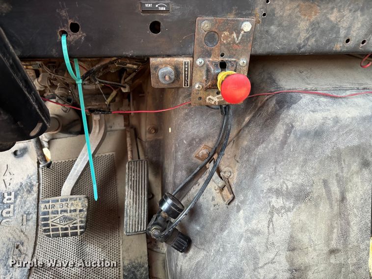 image for item DT4971 1984 International 1954 Flat Bed Truck