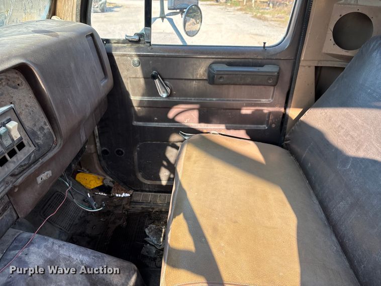 image for item DT4971 1984 International 1954 Flat Bed Truck