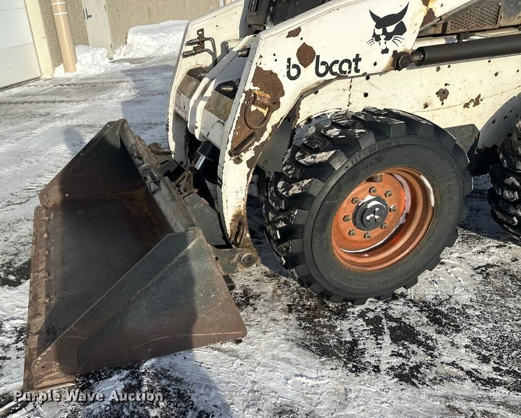 image for item DW4496 1999 Bobcat 863 skid steer loader