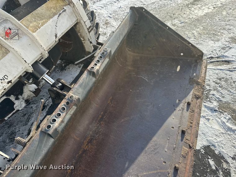 image for item DW4496 1999 Bobcat 863 skid steer loader