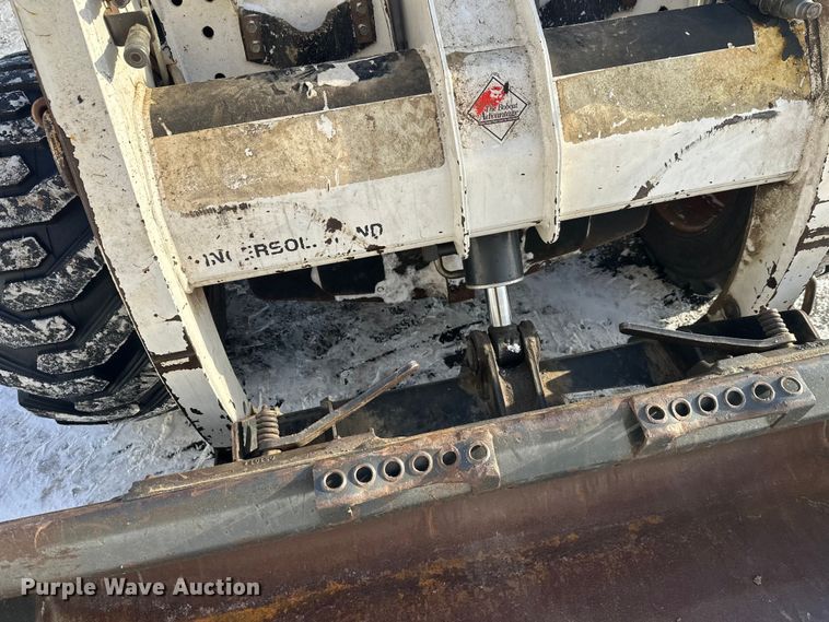 image for item DW4496 1999 Bobcat 863 skid steer loader