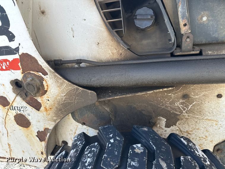 image for item DW4496 1999 Bobcat 863 skid steer loader