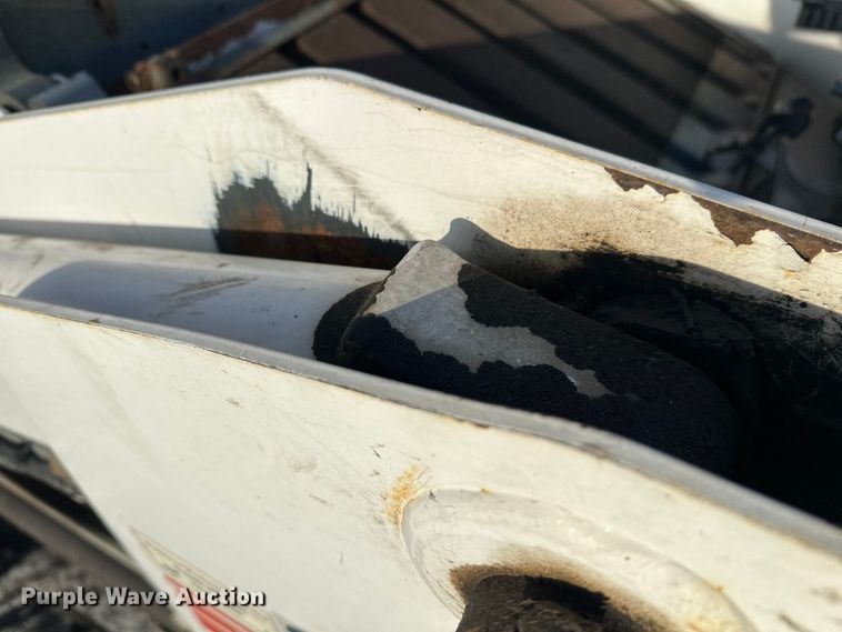 image for item DW4496 1999 Bobcat 863 skid steer loader