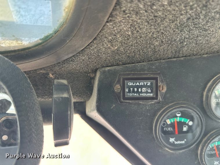 image for item DW4496 1999 Bobcat 863 skid steer loader