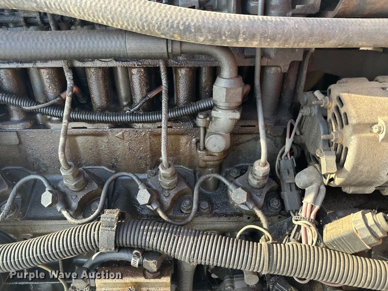 image for item DW4496 1999 Bobcat 863 skid steer loader