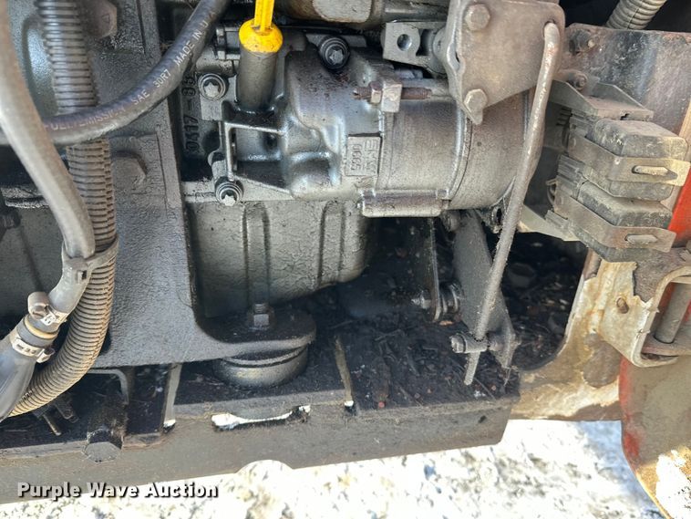 image for item DW4496 1999 Bobcat 863 skid steer loader