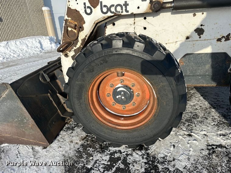 image for item DW4496 1999 Bobcat 863 skid steer loader