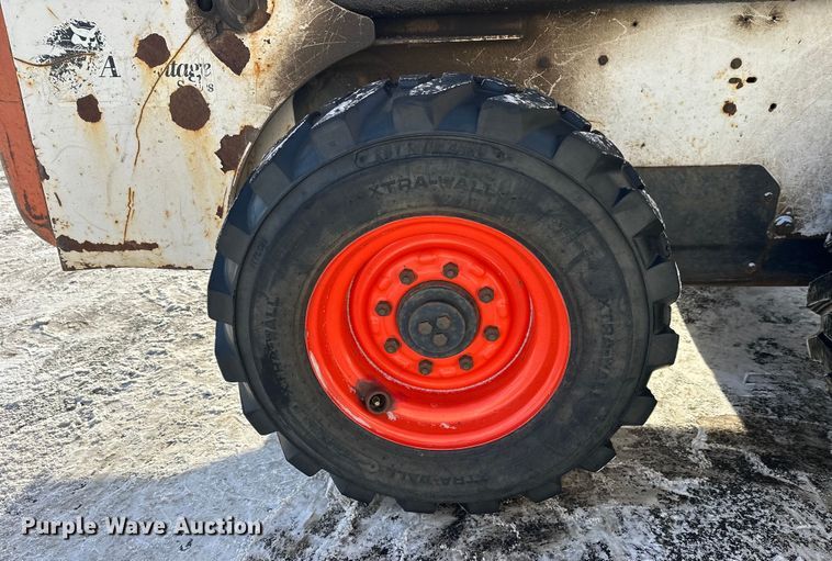 image for item DW4496 1999 Bobcat 863 skid steer loader