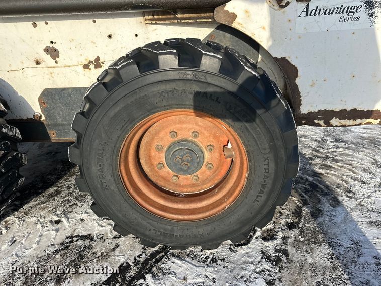 image for item DW4496 1999 Bobcat 863 skid steer loader