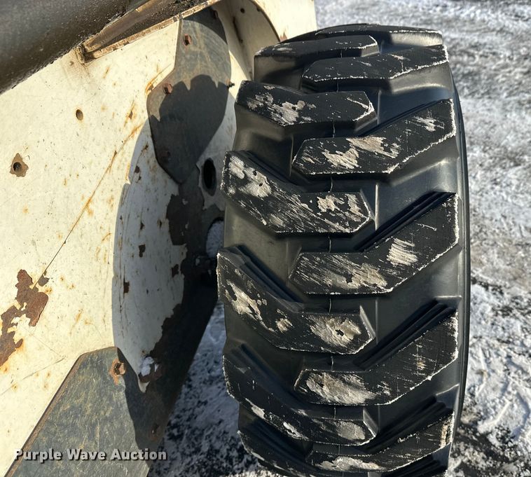 image for item DW4496 1999 Bobcat 863 skid steer loader