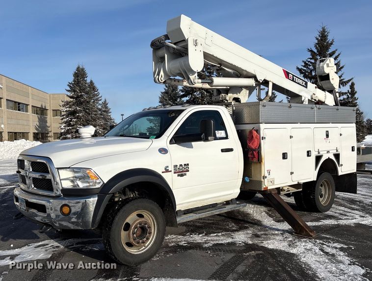 image for item DW4497 2017 RAM 5500HD bucket truck