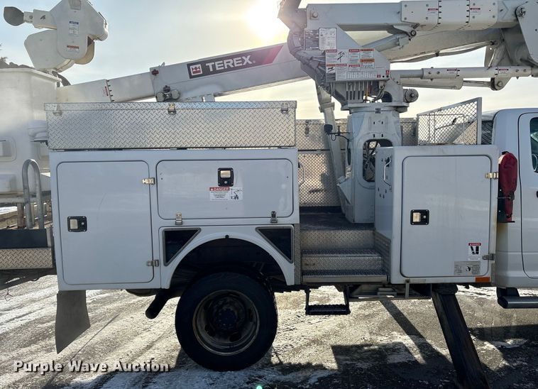 image for item DW4497 2017 RAM 5500HD bucket truck