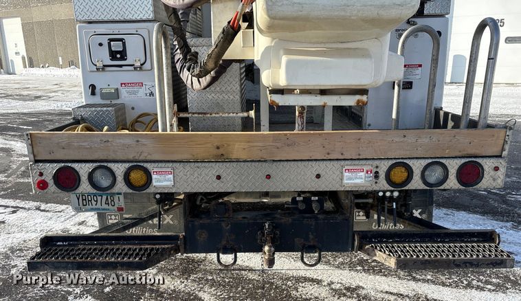 image for item DW4497 2017 RAM 5500HD bucket truck